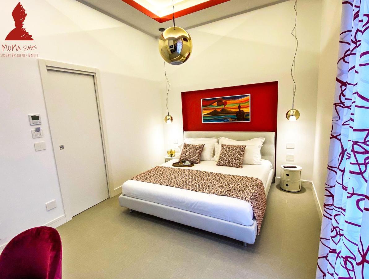Moma Suites Napels Buitenkant foto